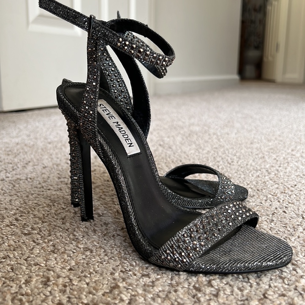 Steve Madden Studded Heels, 5.5 🔸